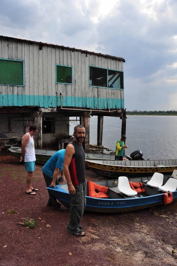 Uma memorável parada na casa do Ligeirinho, na beira do rio Paraguai, região de Corumbá, no Mato Grosso do Sul